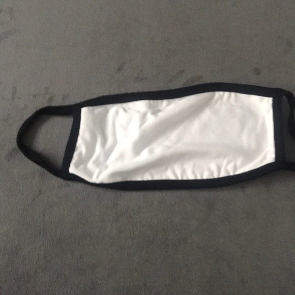 Mask 😷 - Picture 2 of 2